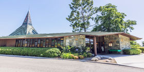 Front exterior at Oakdale Mortuary